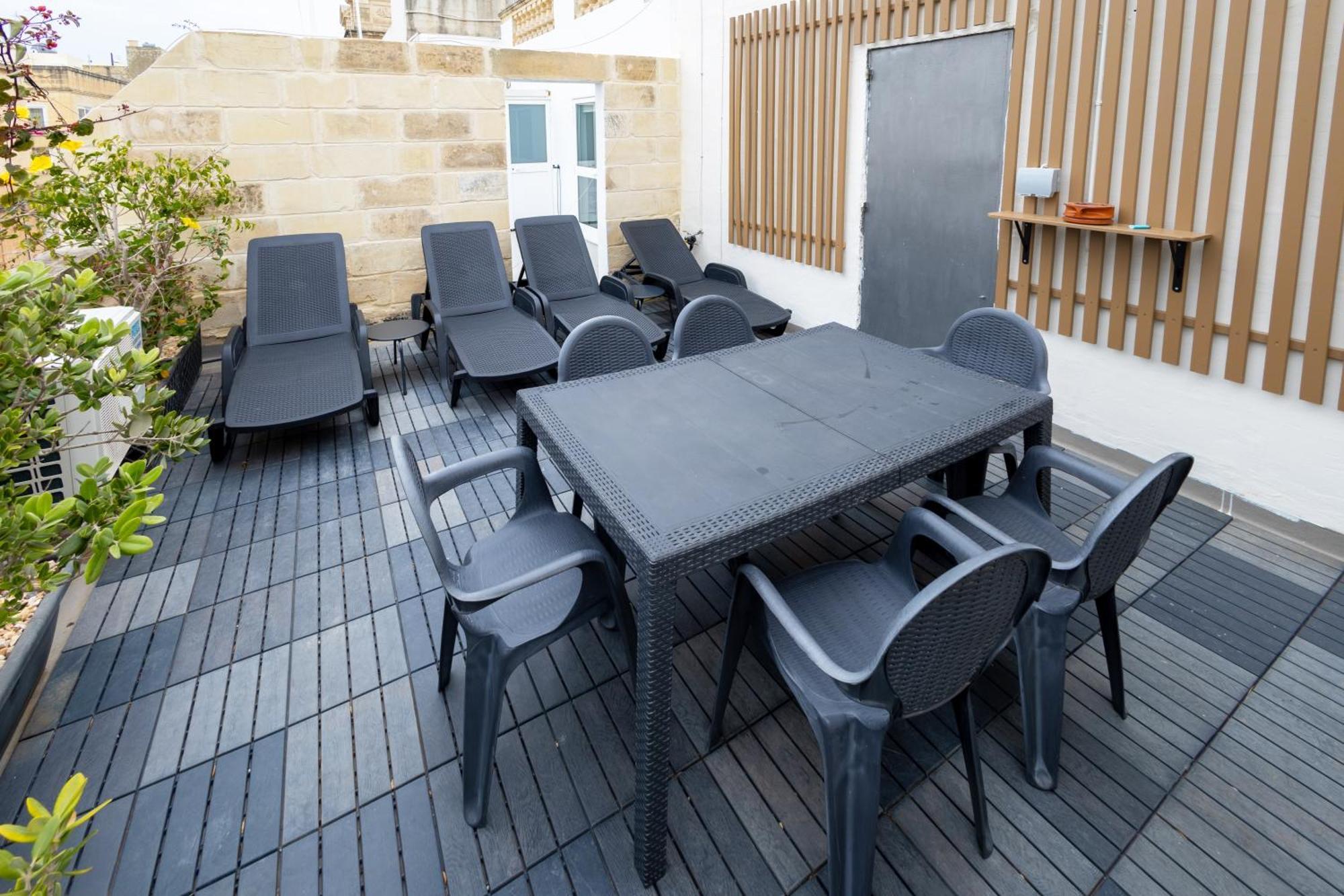 Quiet Twin Room With Private Bathroom, Not Ensuite Sliema Exterior foto