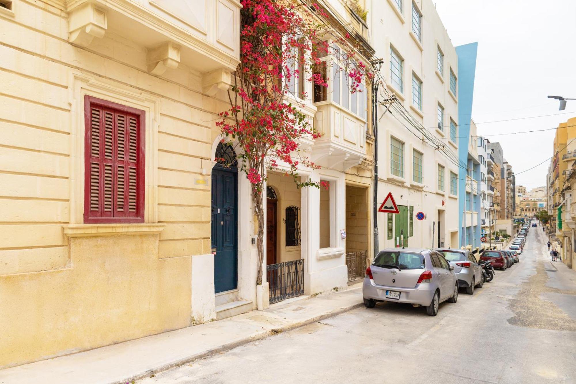 Quiet Twin Room With Private Bathroom, Not Ensuite Sliema Exterior foto